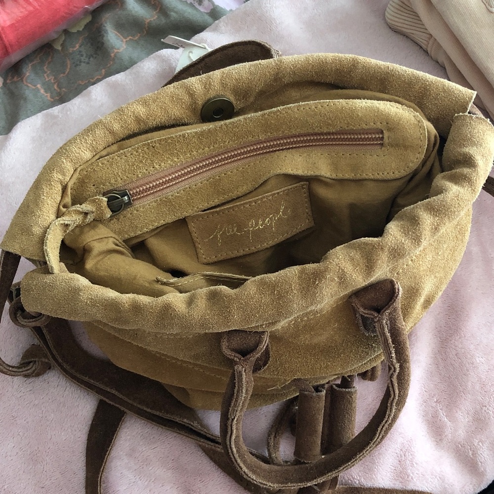 Free People! Scout Slouchy Crossbody Bag In Brown/Tan NWT! - Picture 11 of 16